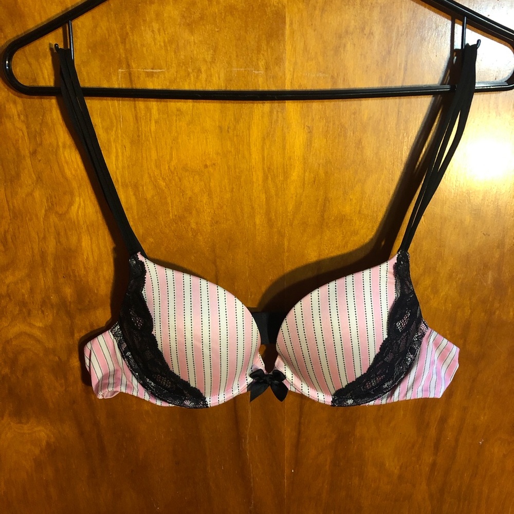 🔴 Victoria’s Secret Very Sexy Push-up Bra